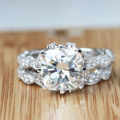 Elegant Zircon Crystal Ring