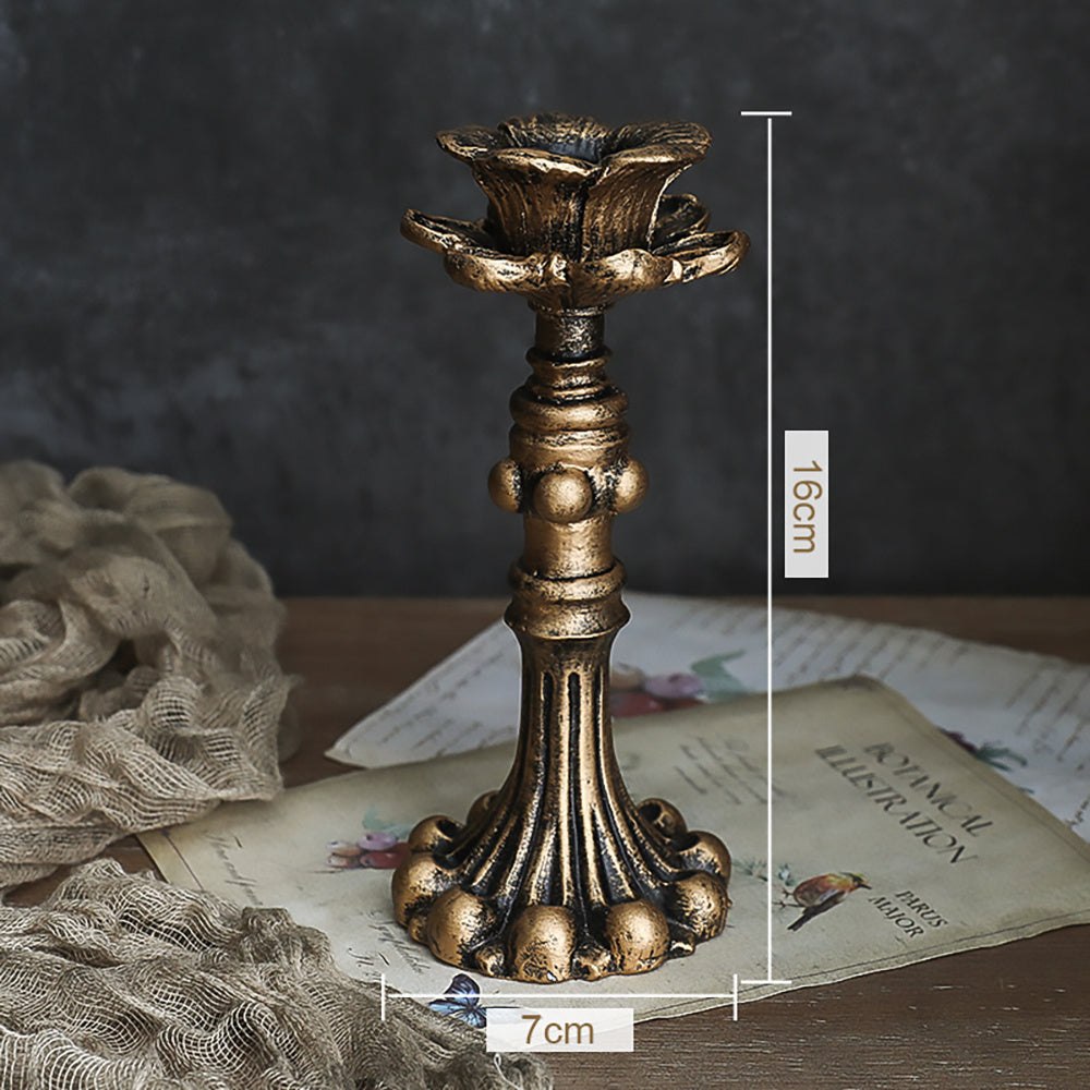 Elegant Golden Candle Holder Decoration