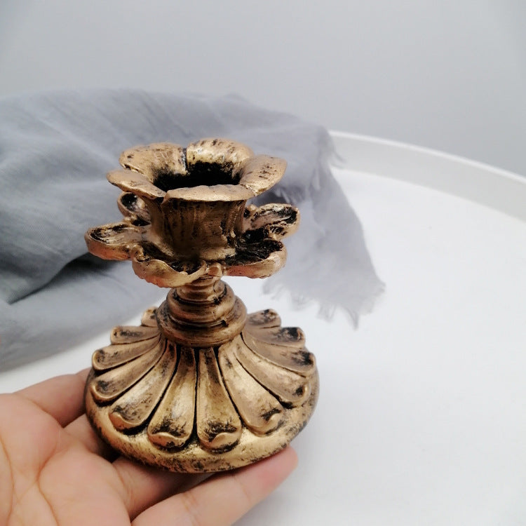 Elegant Golden Candle Holder Decoration