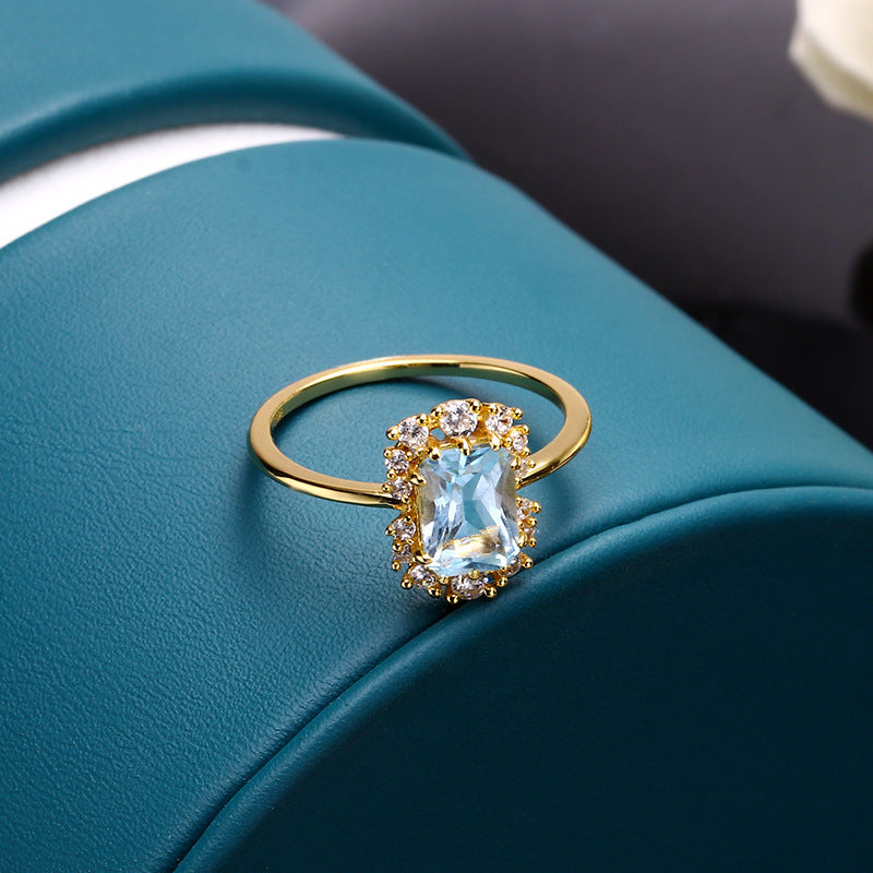 Ladies Fashion Inlaid Zircon Ring