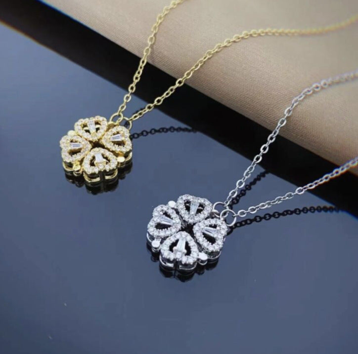 Retro Magnetic Four-Leaf Clover Necklace